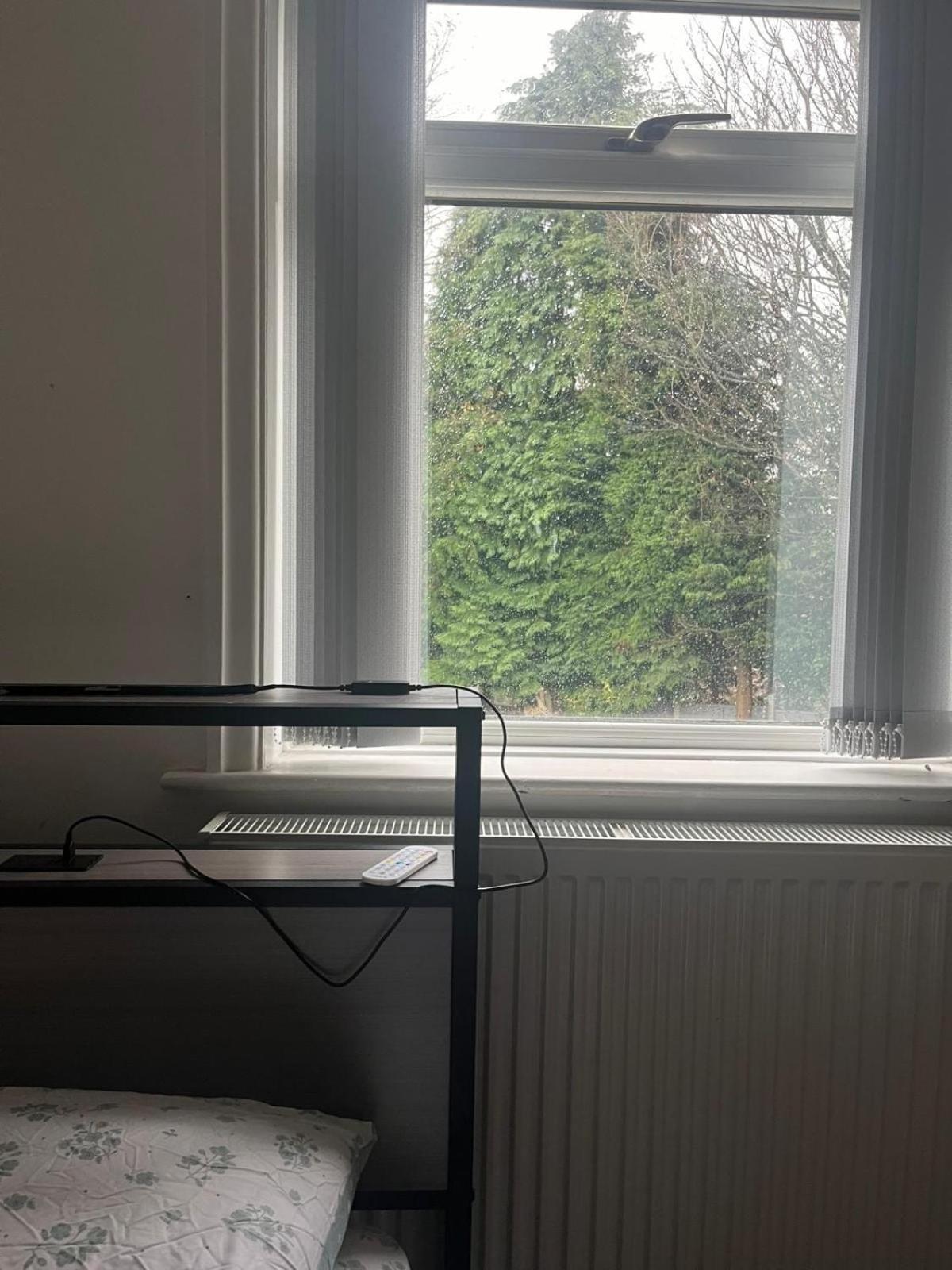 Holiday home Cosy Two Bedroom House In Bradford *