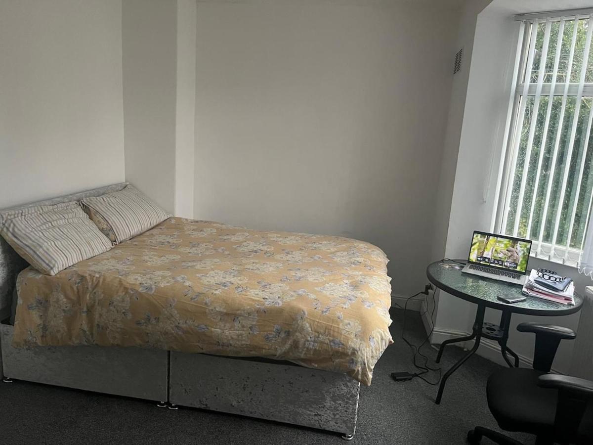 Cosy Two Bedroom House In Bradford Bradford (West Yorkshire)